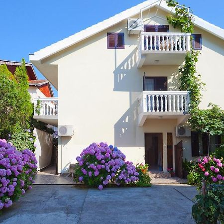 Apartments Ratkovic Tivat Habitación foto