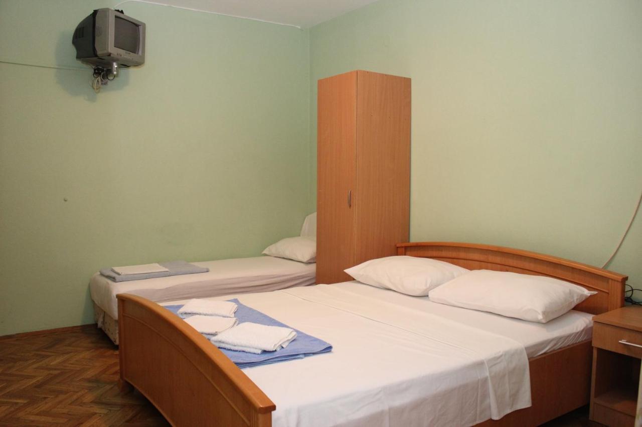 Apartments Ratkovic Tivat Habitación foto