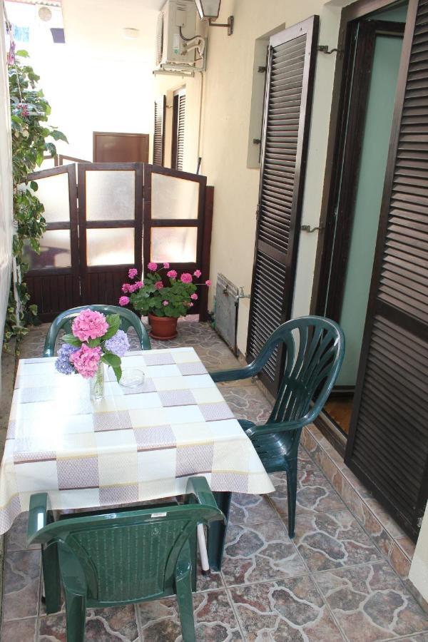 Apartments Ratkovic Tivat Habitación foto